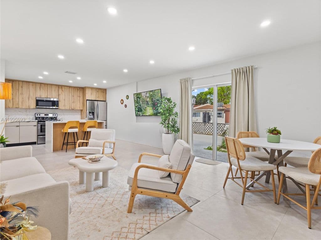 2+1 Mülk — 10017 SW 23rd Ter