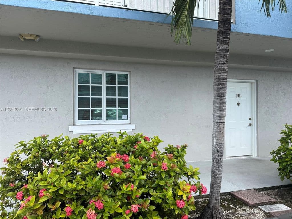 2-bedroom Condo — 8380 NW 103rd St APT 105G