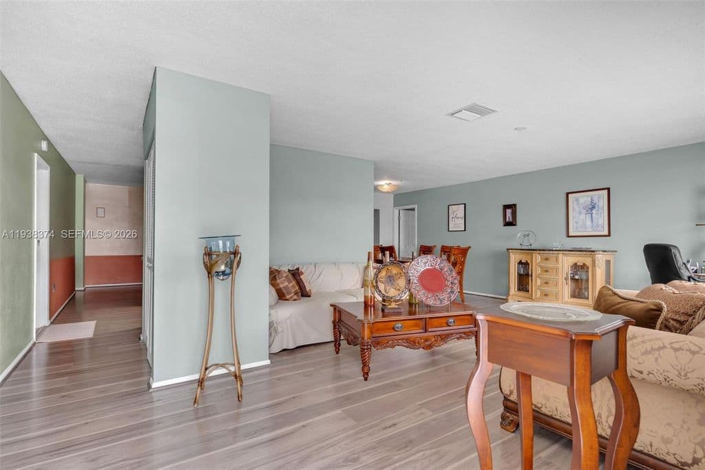 4-bedroom Single-Family Home — 7500 NW 66th Ter