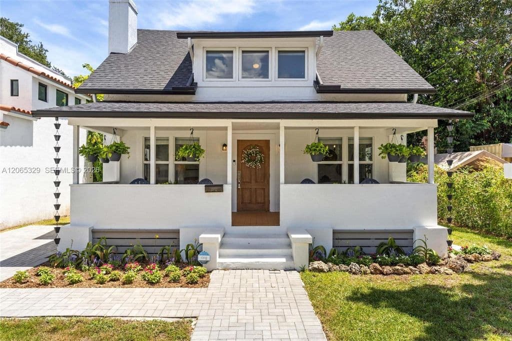 5+1 Müstakil ev — 7121 SW 63rd Ave