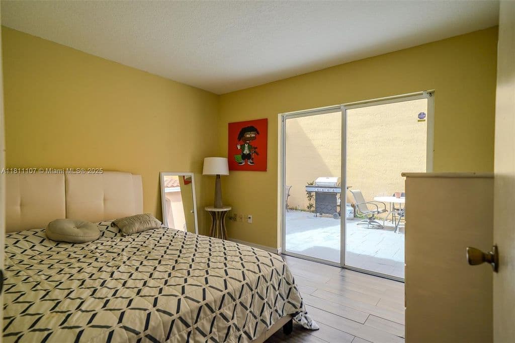 3-bedroom Property — 14816 SW 104th St APT 85