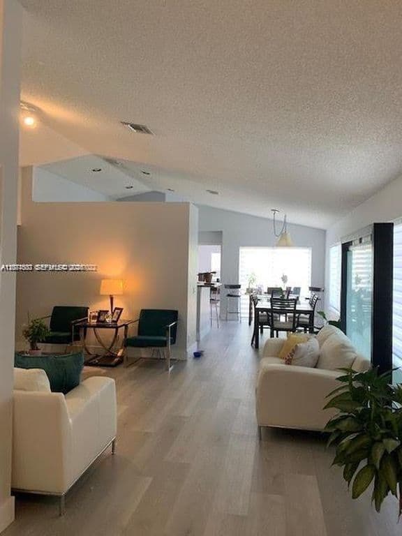 3-bedroom Single-Family Home — 1477 Majesty Ter