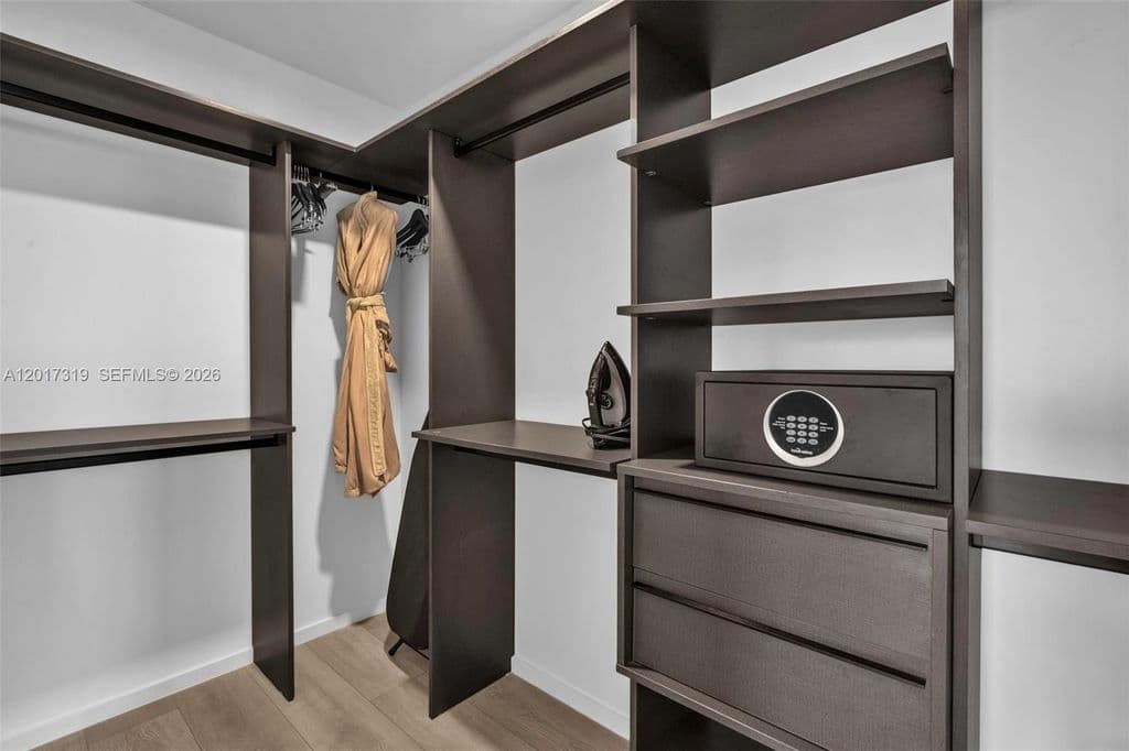 3-bedroom Condo — 398 NE 5th St #4701