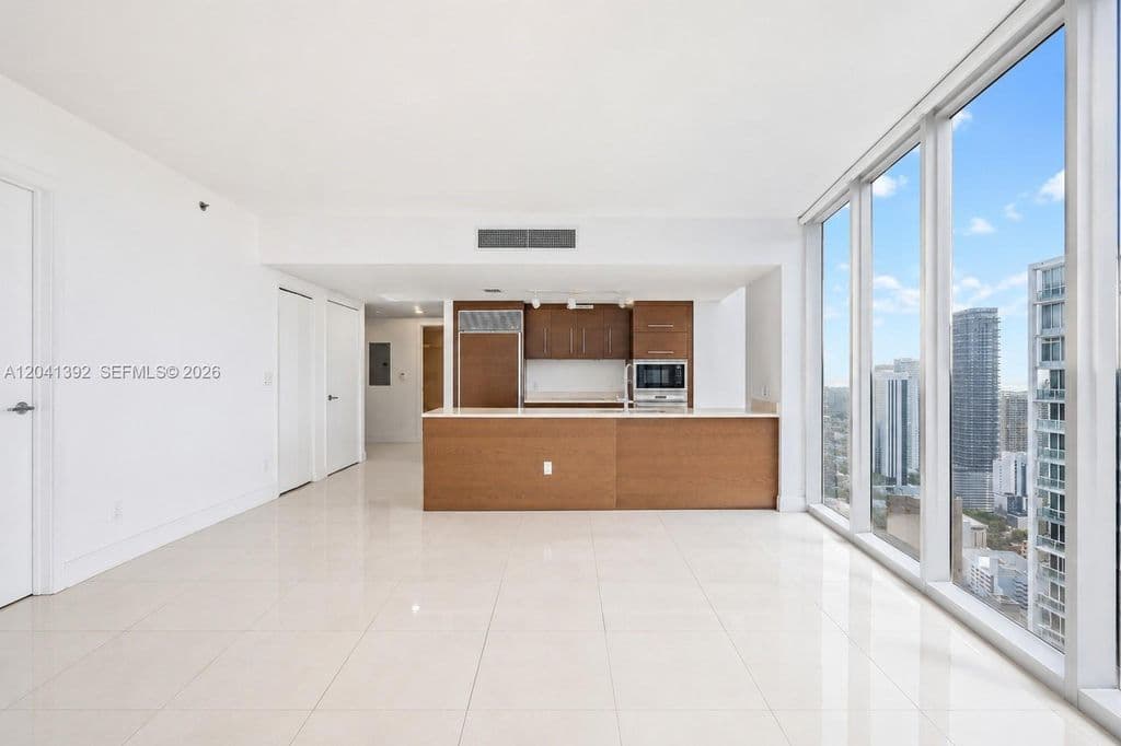 2-bedroom Condo — 475 Brickell Ave APT 4715