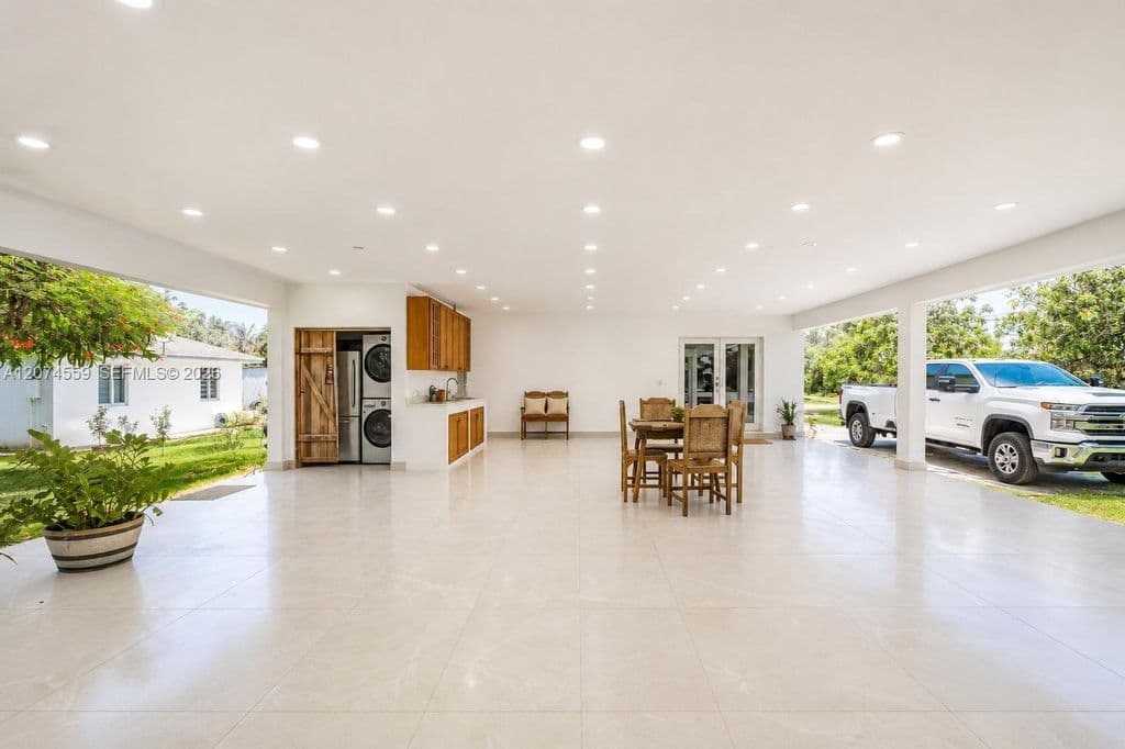 3+1 Müstakil ev — 19651 SW 168th St