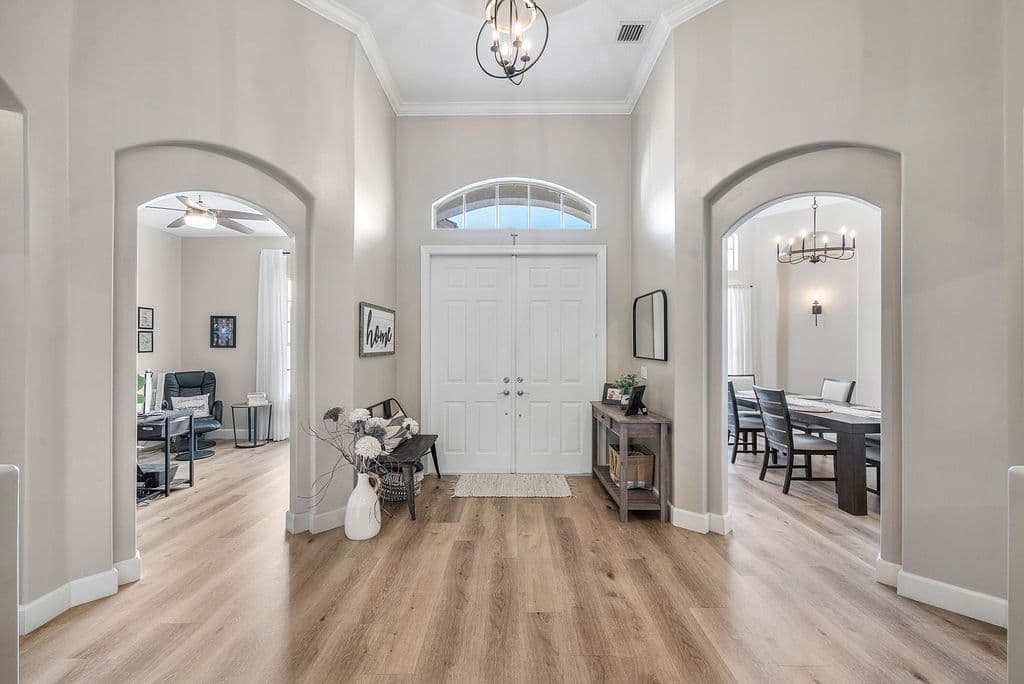 4-bedroom Single-Family Home — 13174 82ND Lane N