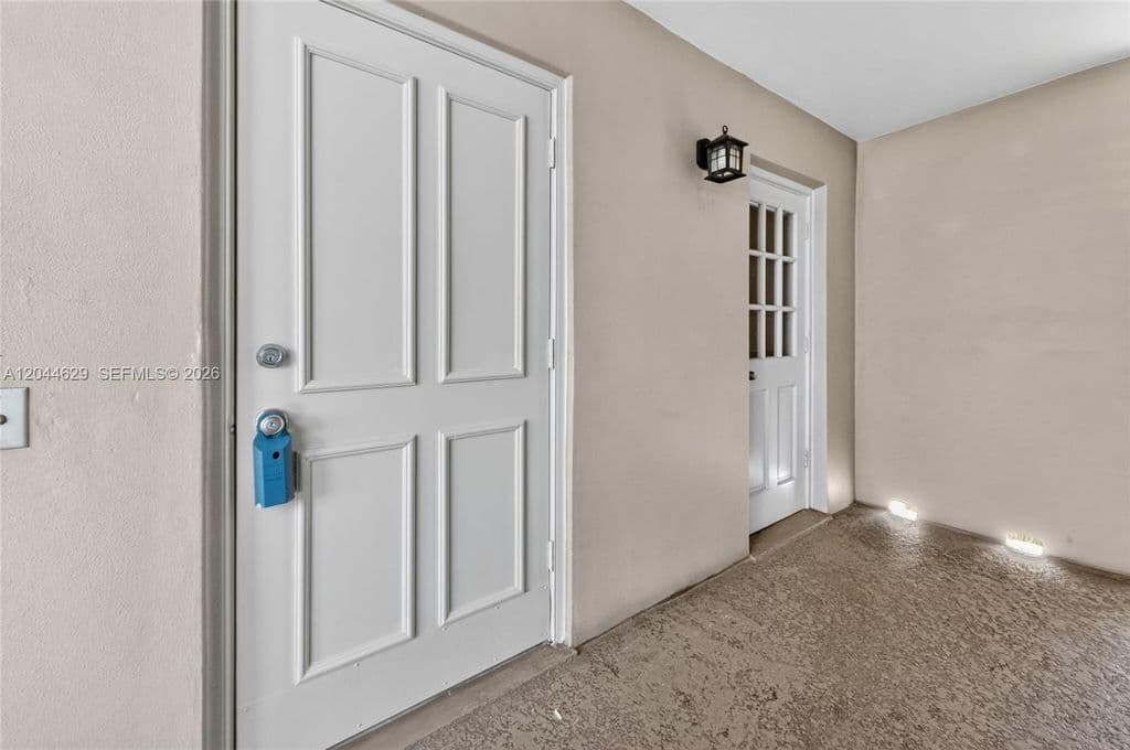 2-bedroom Condo — 9101 W Sample Rd APT 306