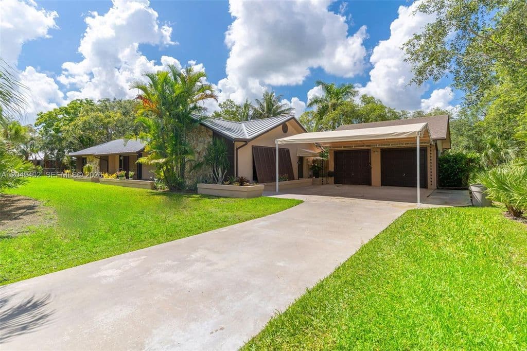 4-bedroom Single-Family Home — 19120 SW 270th St