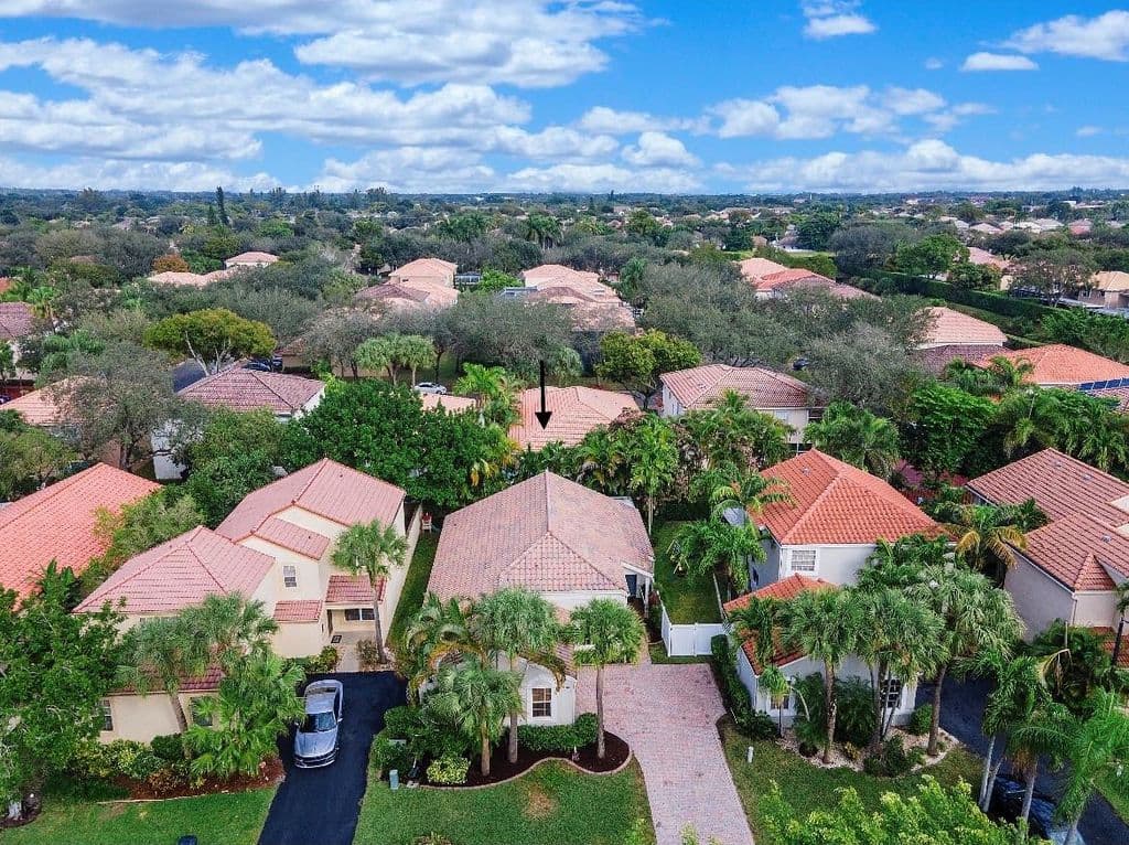 3-bedroom Single-Family Home — 6165 NW 77th Place