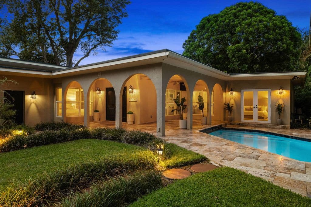 3-bedroom Single-Family Home — 901 SE 6TH Street