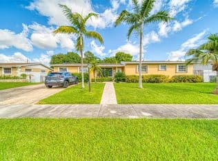 4-bedroom Single-Family Home — 11331 SW 176th St, Miami, 33157