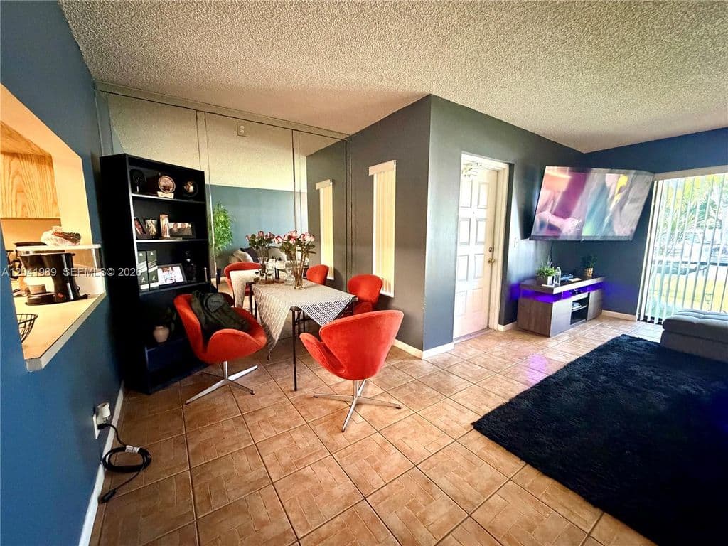 2+1 Condo — 1119 Green Pine Blvd APT A1