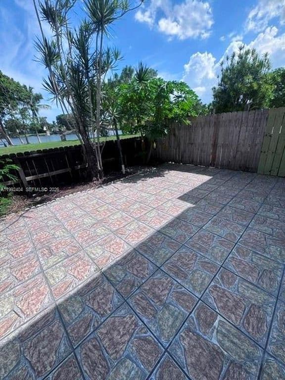 3-bedroom Property — 6713 SW 112th Ct