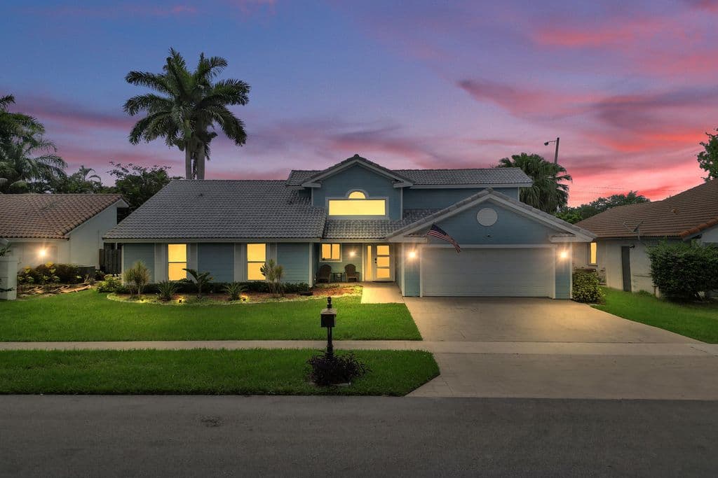 3-bedroom Single-Family Home — 1711 W Oak Knoll Circle