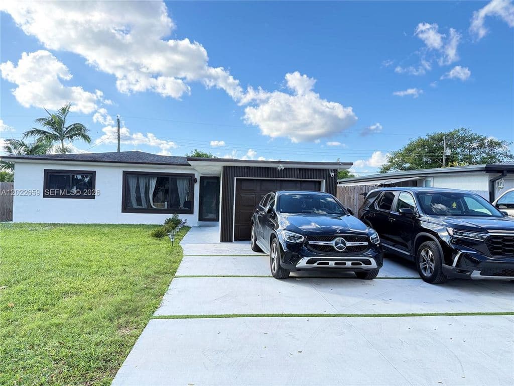 3+1 Müstakil ev — 1825 SW 43rd Ave