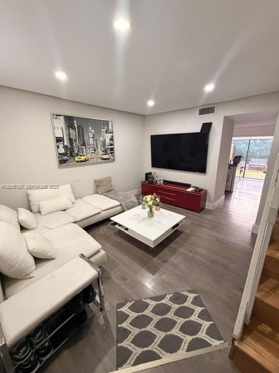 2+1 Mülk — 1809 SW 107th Ave APT 2707