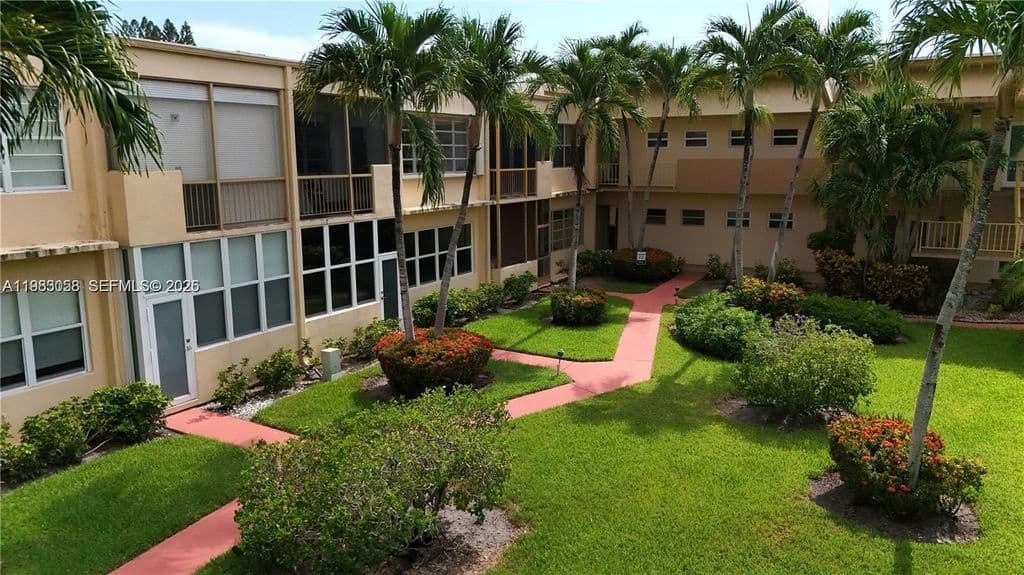 1-bedroom Condo — 851 NE 14th Ave APT 414