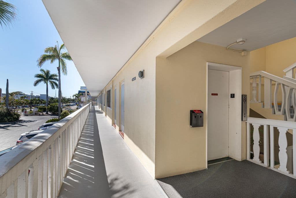 2+1 Condo — 101 Doolen Court #207