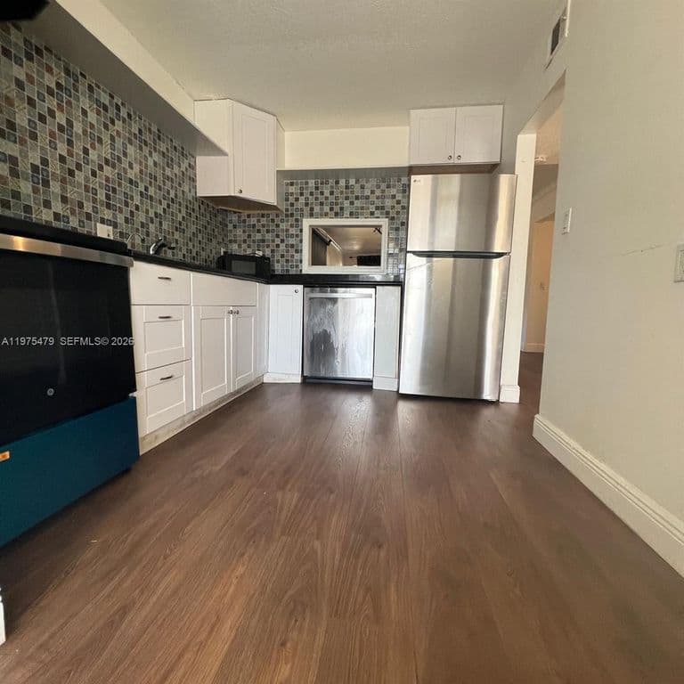 3-bedroom Single-Family Home — 109 SW 1st Ave