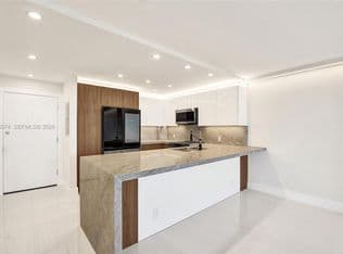 1+1 Condo — 1400 S Ocean Dr APT 1205, Hollywood, 33019