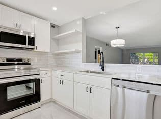 2-bedroom Condo — 2202 LUCAYA Bend #G2, Coconut Creek, 33066