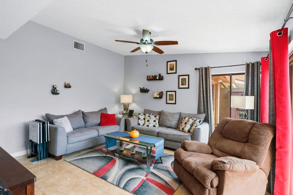 2-bedroom Property — 204 Meadows Drive