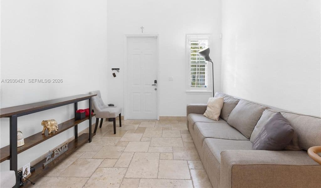 3-bedroom Property — 7475 NW 116th Ave