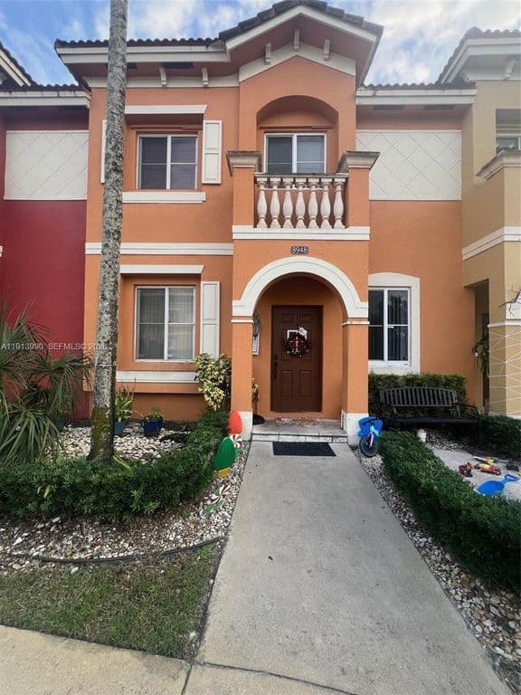 2-bedroom Property — 8948 SW 19th St #909