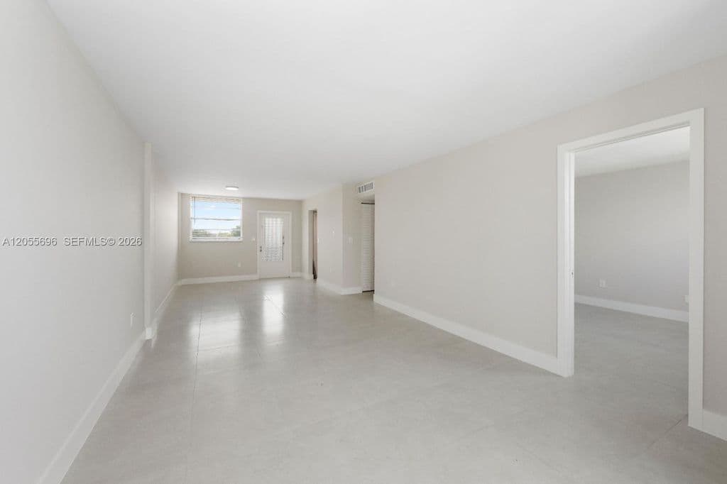 2+1 Condo — 14165 SW 87th St #D-505