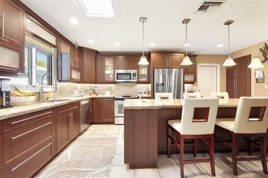 3-bedroom Single-Family Home — 4631 SW 30th Way