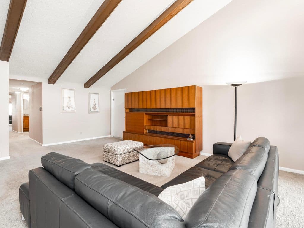 3-bedroom Condo — 6424 Pumpkin Seed Circle