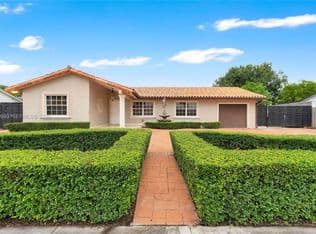 5+1 Müstakil ev — 13390 SW 46th Ter, Miami, 33175