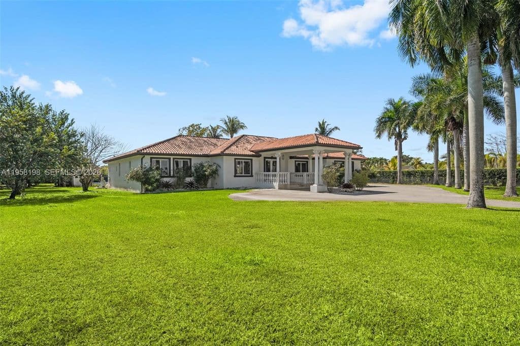6-bedroom Single-Family Home — 16800 SW 190th St