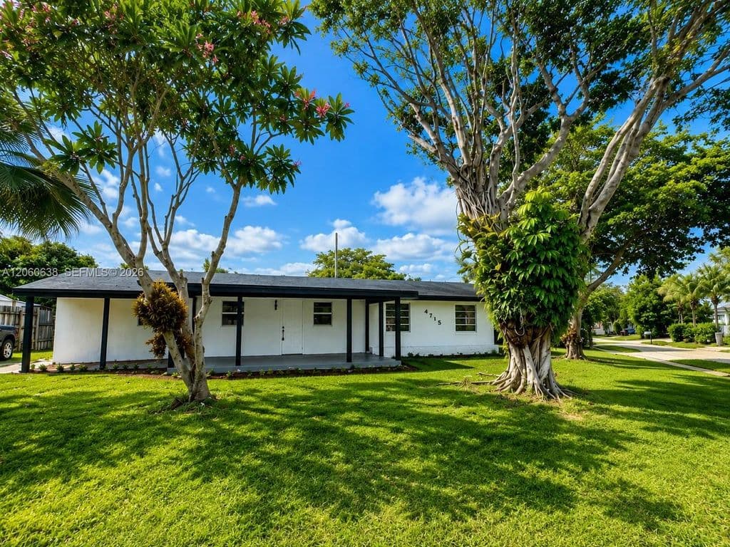 4+1 Müstakil ev — 4715 SW 23rd St