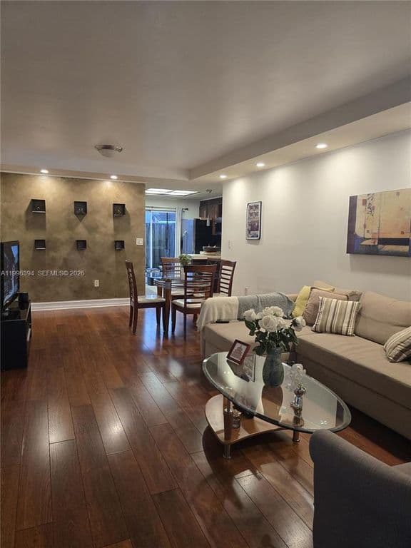 2+1 Condo — 7010 NW 173rd Dr APT 1901