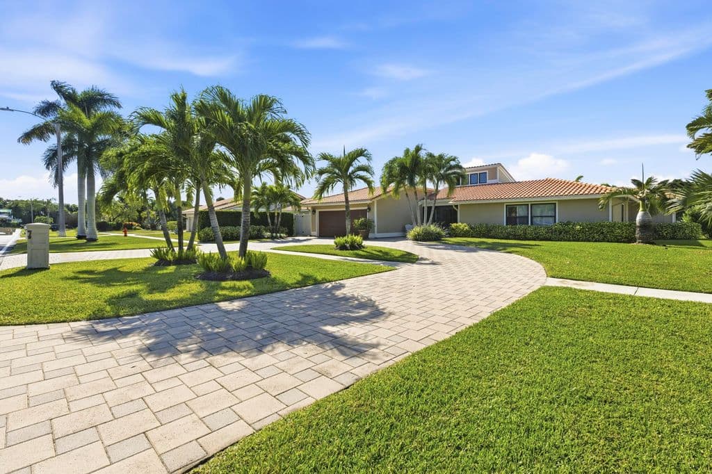 3+1 Müstakil ev — 11327 Wingfoot Drive