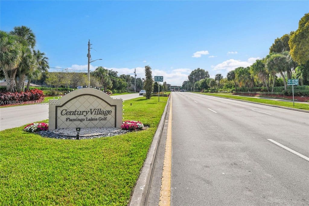 2+1 Condo — 701 SW 142nd Ave APT 104S