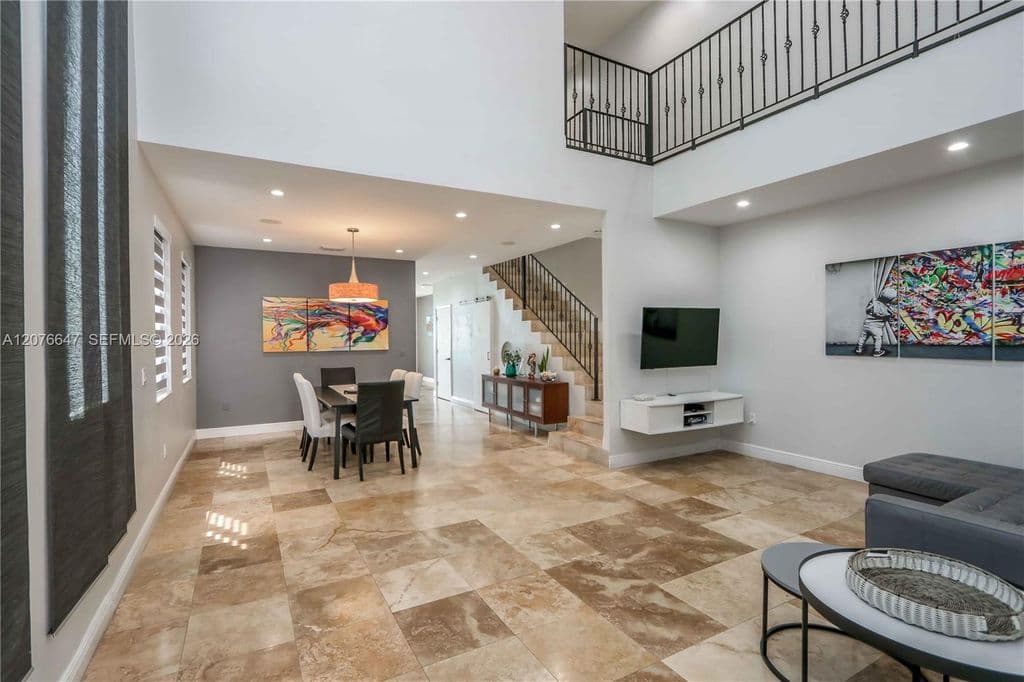 3+1 Müstakil ev — 3018 SW 17th St