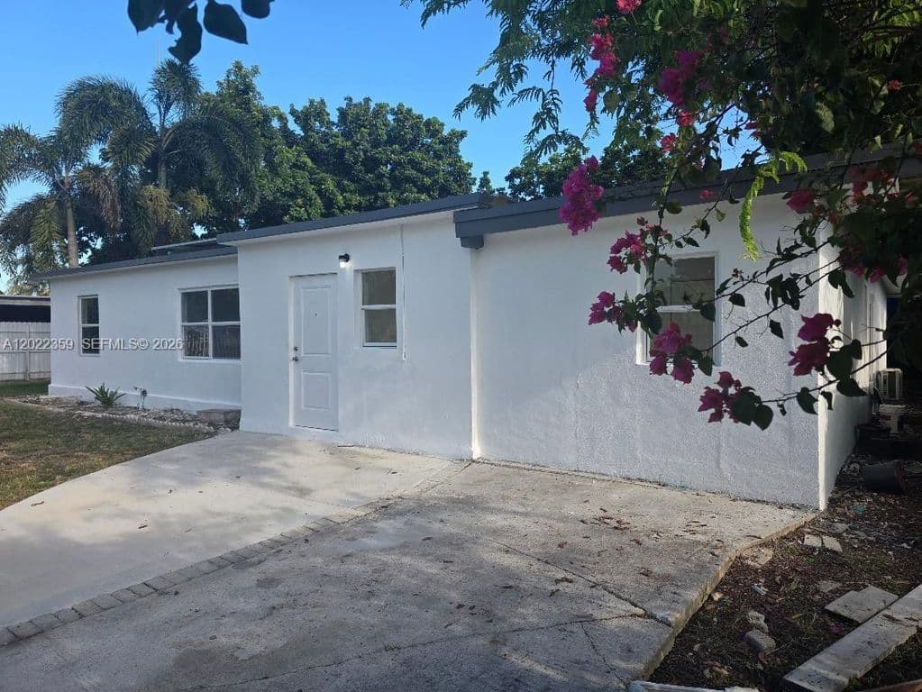 4+1 Müstakil ev — 15340 Garfield Dr