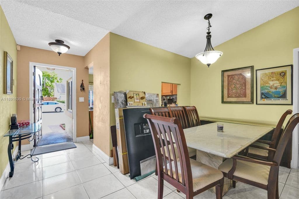 3-bedroom Single-Family Home — 13520 SW 116th Ct