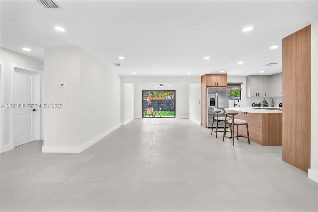 3+1 Müstakil ev — 2840 SW 5th St