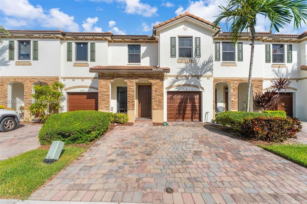 3-bedroom Property — 23667 SW 118th Ave