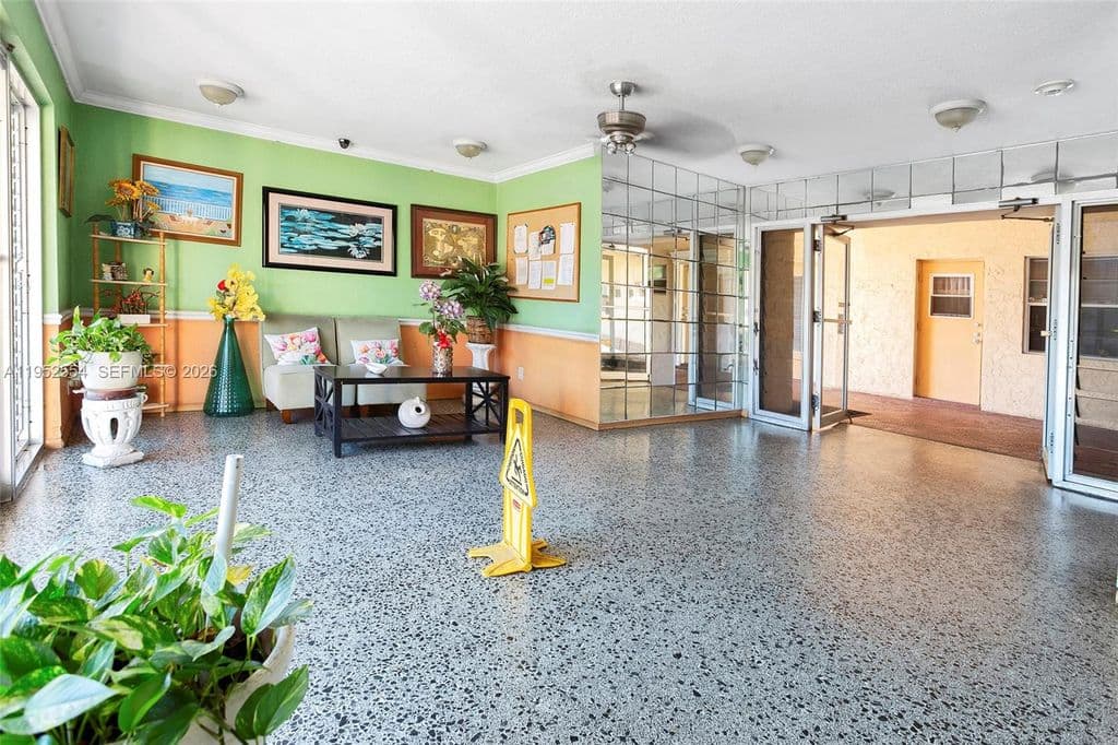 2-bedroom Condo — 4151 NW 41st St APT 301