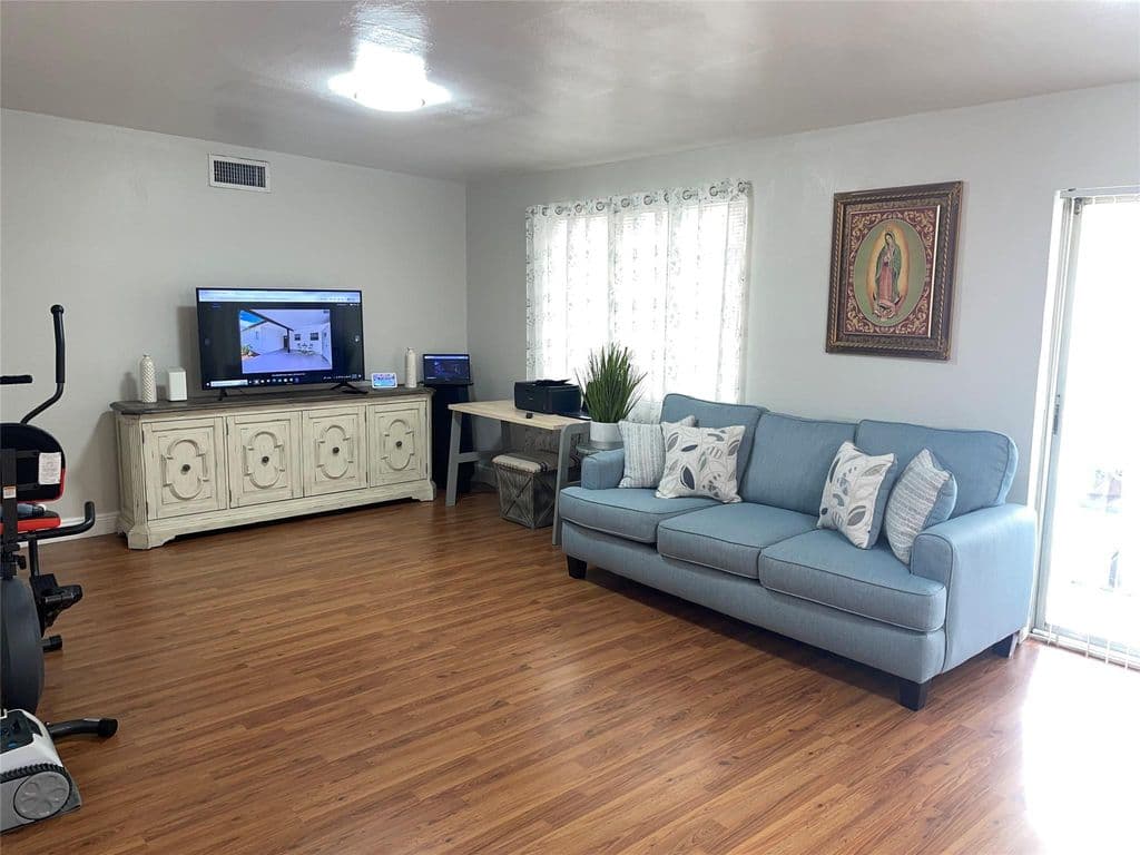 3-bedroom Single-Family Home — 5813 NW 18TH Court