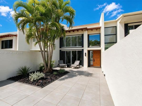 3+1 Townhouse — 7865 SW 106th Ave, Miami, FL 33173