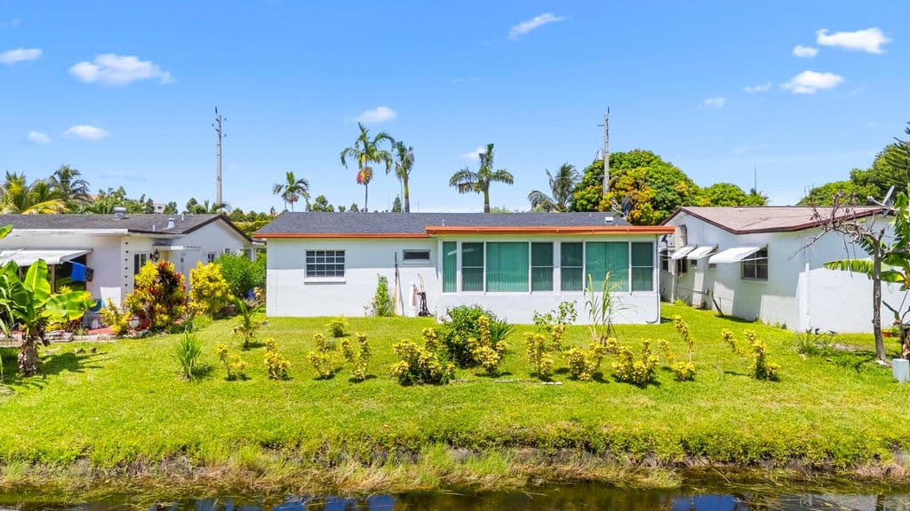 2-bedroom Single-Family Home — 4200 NW 52ND Avenue