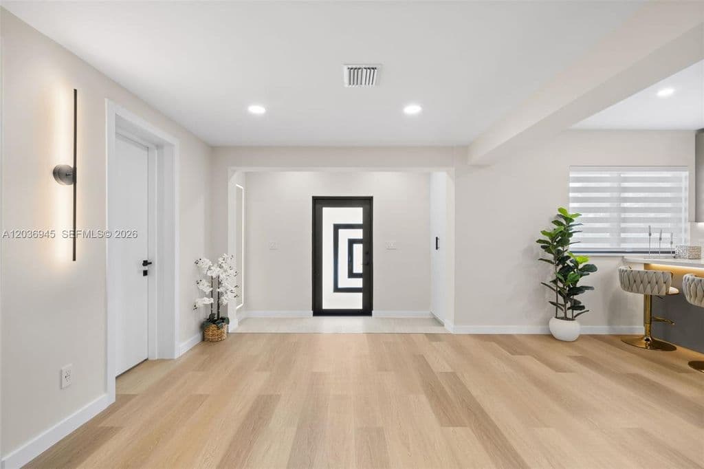 4+1 Müstakil ev — 1178 Grant St