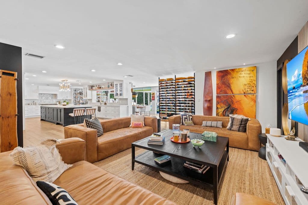 4-bedroom Single-Family Home — 3051 NE 46th Street