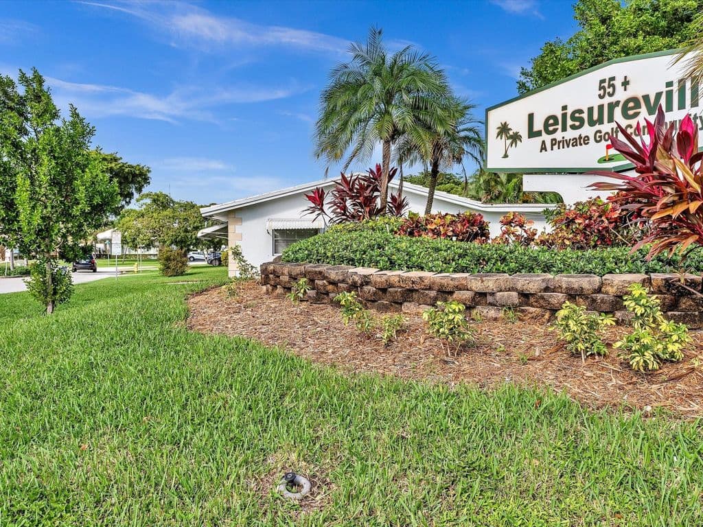2+1 Condo — 2501 W Golf Boulevard #234
