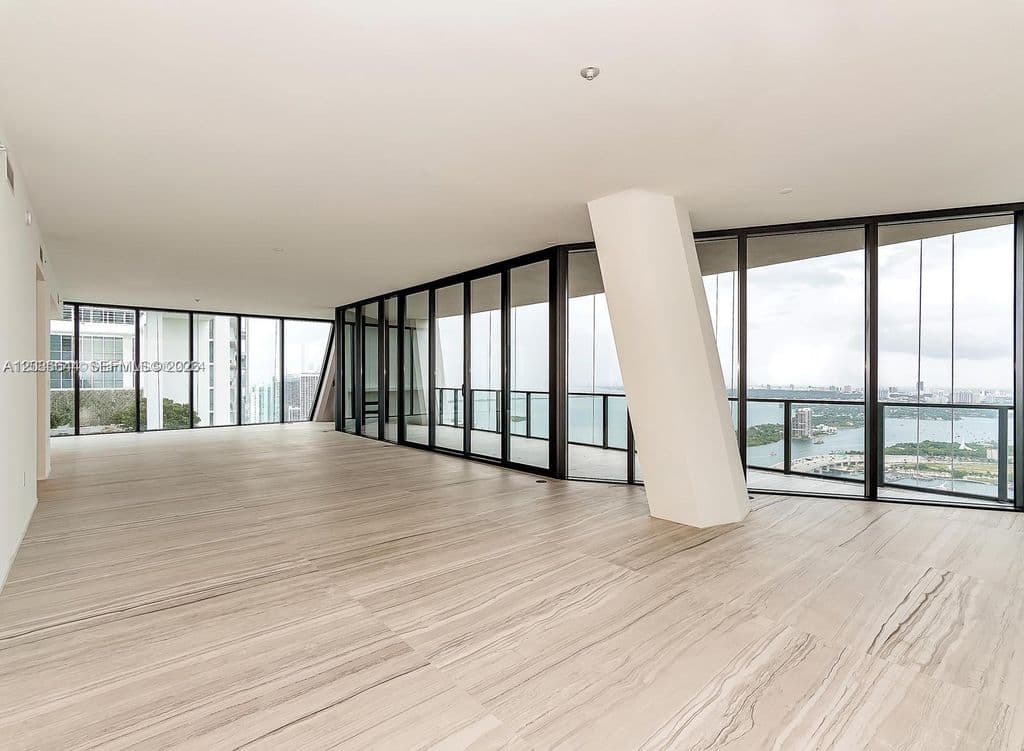 4+1 Condo — 1000 Biscayne Blvd Unit 4802